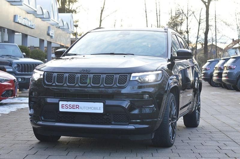 Schwarz Gebraucht 2024 Jeep Compass SUV | 32.900 € - Bild 1/4