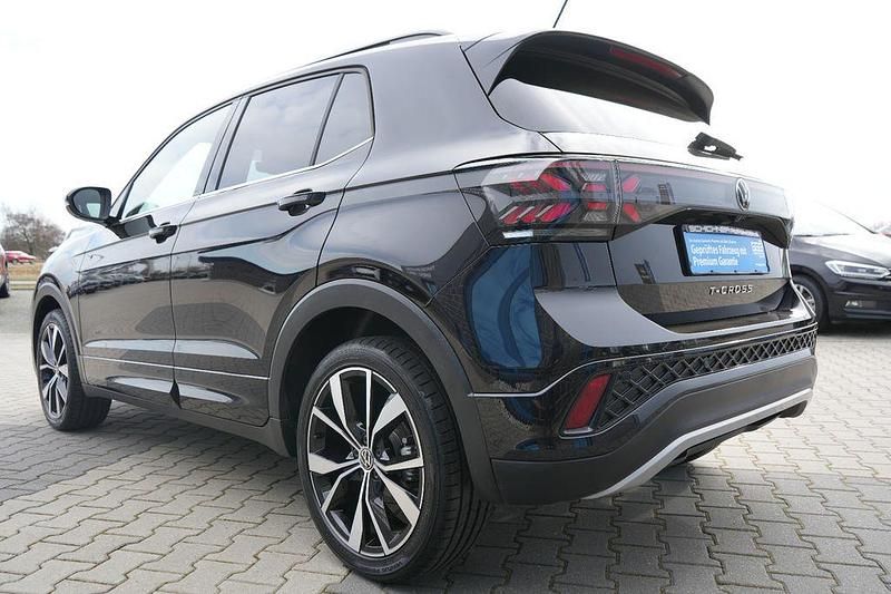 Gebraucht VW T-Cross Pro 116 PS (85 kW) 2025 Schwarz SUV