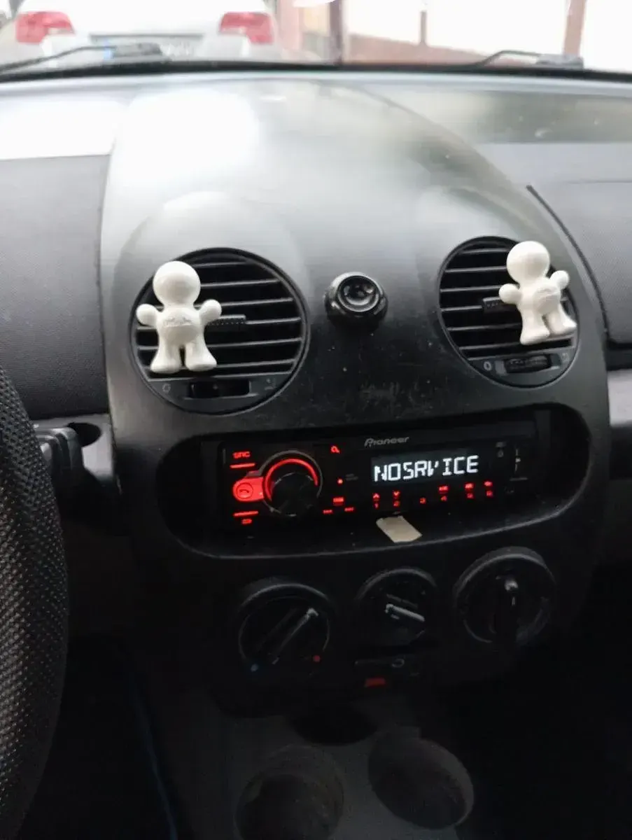 Gebraucht VW Beetle 116 PS (85 kW) 2000 Schwarz Kleinwagen