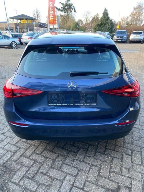 Gebraucht Mercedes C220 197 PS (144 kW) 2023 Blau Kombi