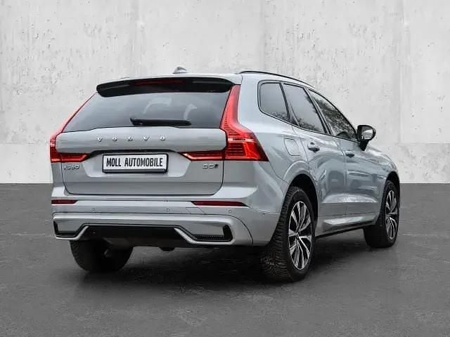 Gebraucht Volvo XC60 Plus 250 PS (183 kW) 2023 Vapour grey / metallic (grau) SUV