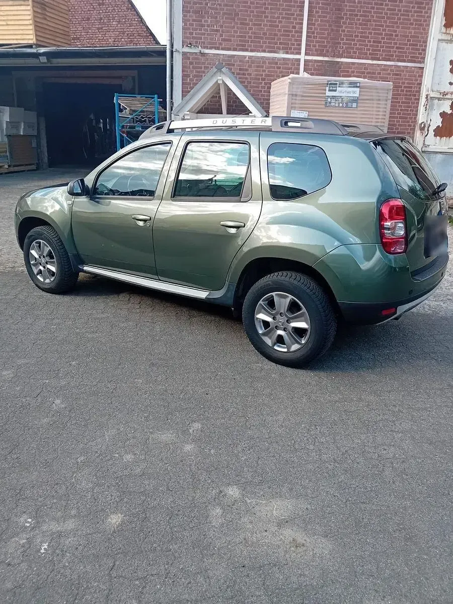 Gebraucht Dacia Duster Prestige 125 PS (91 kW) 2014 Grün SUV