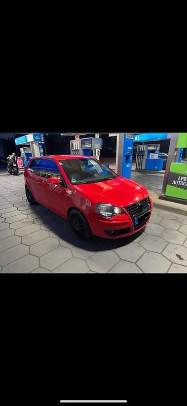 Rot Gebraucht 2006 VW Polo Sportline Kleinwagen | 6.250 € - Bild 1/4