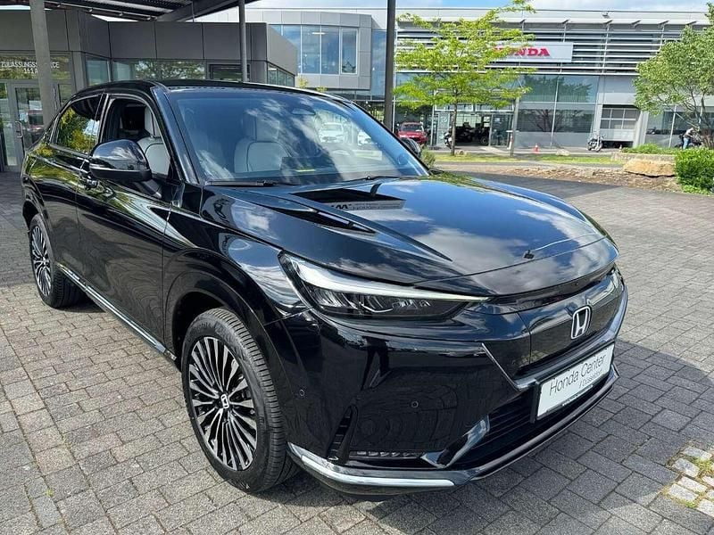 Crystal black (schwarz) Gebraucht 2024 Honda e:Ny1 Advance SUV | 28.980 € (Guter Preis) - Bild 1/3