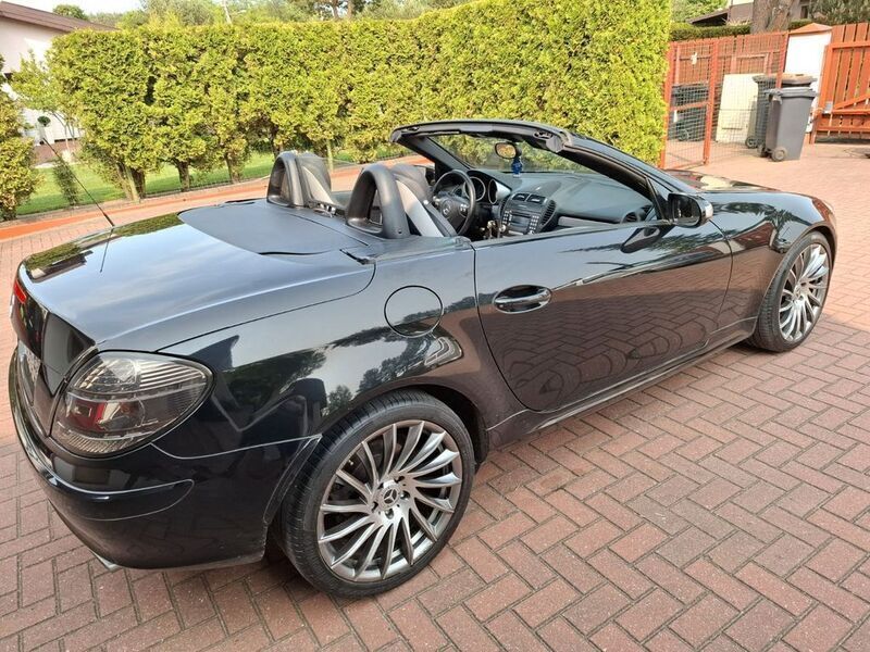 Gebraucht Mercedes SLK280 231 PS (169 kW) 2008 Schwarz Cabrio