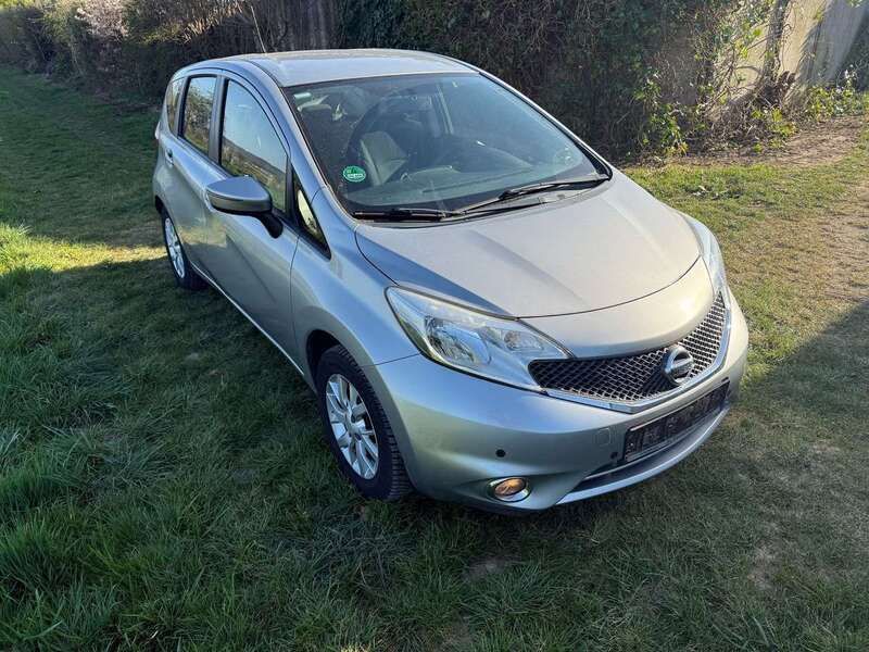 Silber Gebraucht 2014 Nissan Note Acenta Van / Kleinbus | 5.150 € (Guter Preis) - Bild 1/4