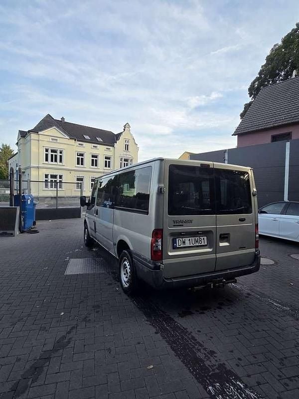 Gebraucht Ford Transit 140 PS (102 kW) 2010 Silber Van