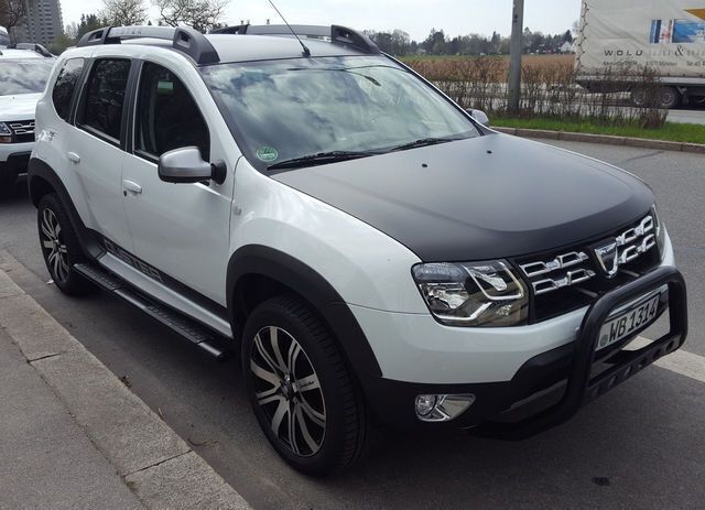 Gebraucht Dacia Duster Prestige 125 PS (91 kW) 2015 Weiß metallic SUV