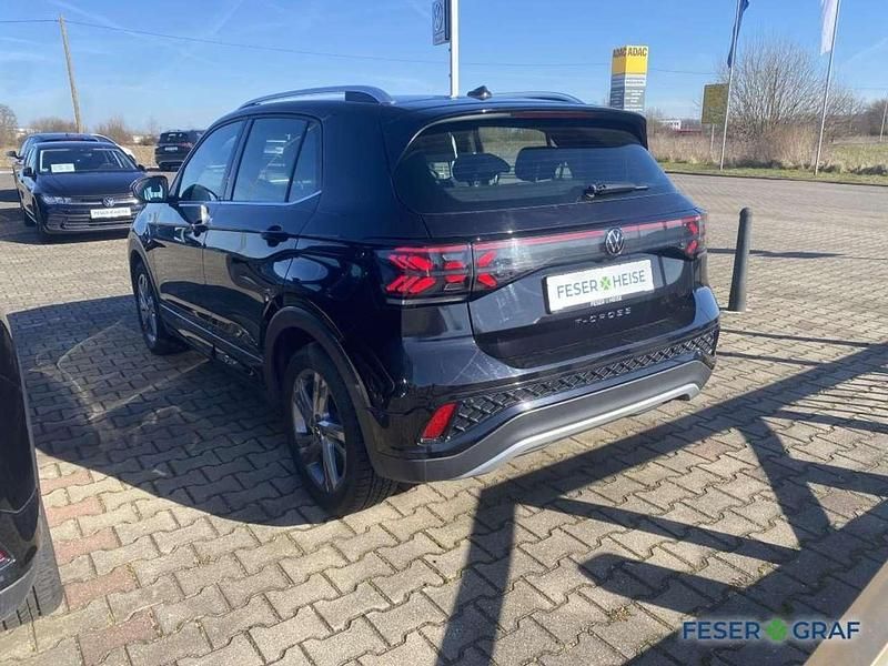 Gebraucht VW T-Cross R-line 116 PS (85 kW) 2024 Deep black perleffekt SUV