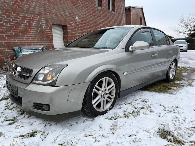 Grau Gebraucht 2002 Opel Vectra Limousine | 600 € (Superpreis) - Bild 1/4