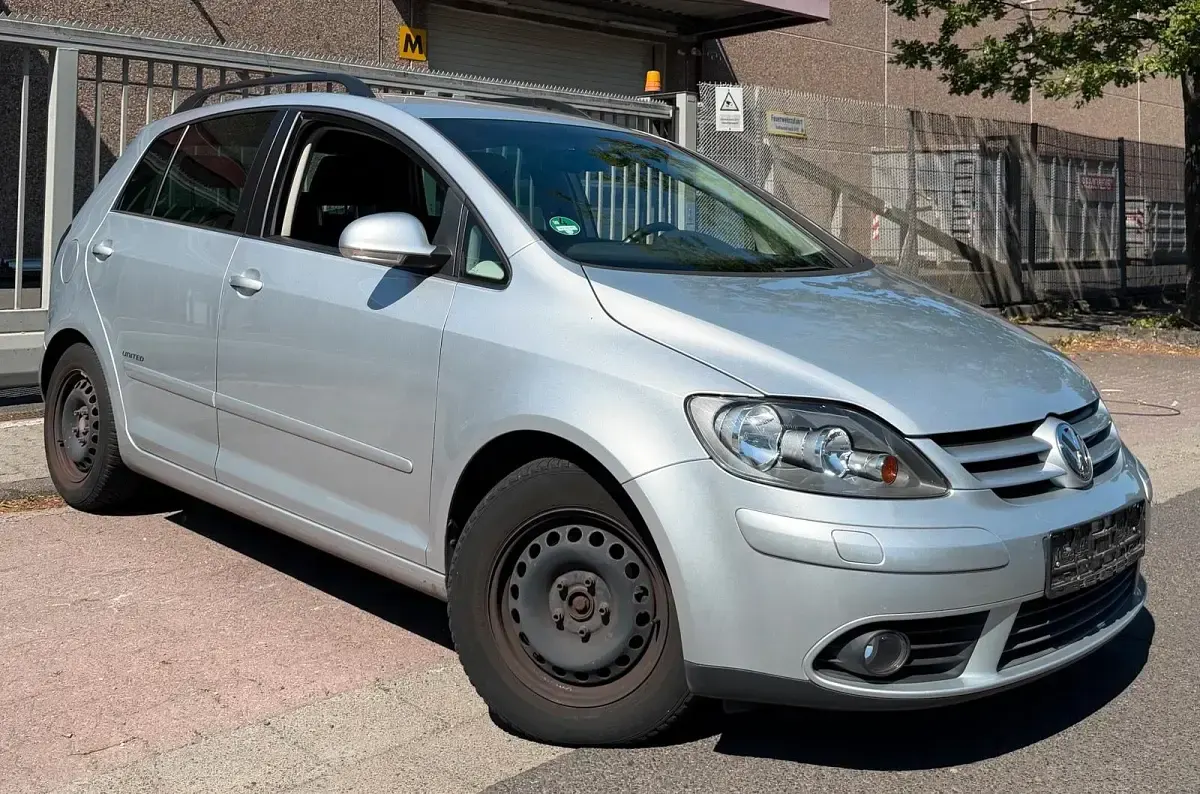 Gebraucht VW Golf V 102 PS (75 kW) 2008 Silber Kombi