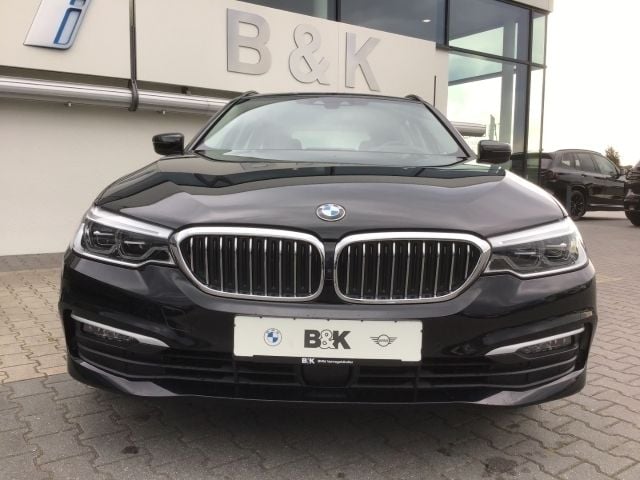 Gebraucht BMW 520 190 PS (139 kW) 2019 Schwarz Kombi