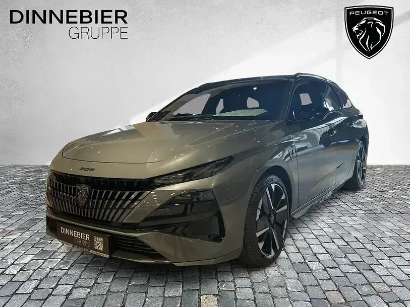 Neu Peugeot 308 SW GT 145 PS (106 kW) 2025 Grau (metallic) Kombi