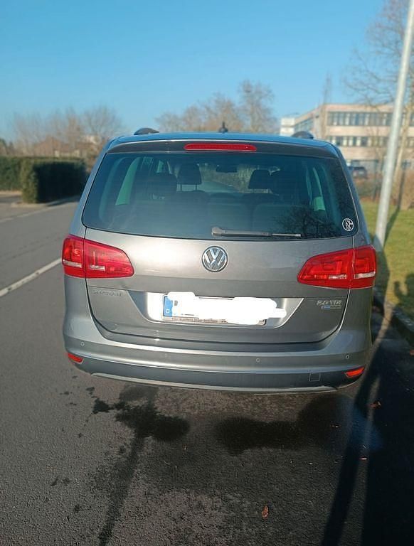 Gebraucht VW Sharan Highline 140 PS (102 kW) 2012 Grau Van / Kleinbus