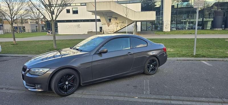 Gebraucht 2011 BMW 320 Coupé | 6.499 € (Fairer Preis) - Bild 1/4