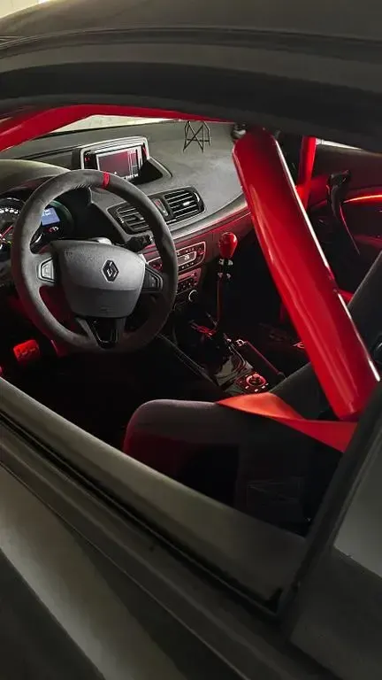 Gebraucht Renault Mégane R.S. 320 PS (235 kW) 2013 Schwarz Coupé