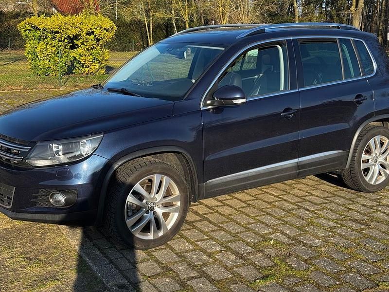Gebraucht VW Tiguan S 184 PS (135 kW) 2015 Blau SUV