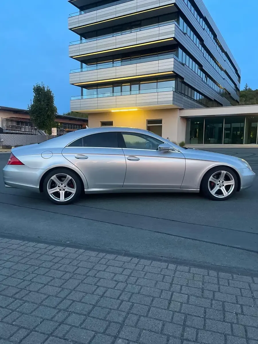 Gebraucht Mercedes CLS350 224 PS (164 kW) 2009 Silber Coupé