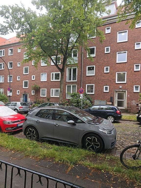 Grau Gebraucht 2022 VW ID.3 Pro Performance Kleinwagen | 21.600 € (Superpreis) - Bild 1/4
