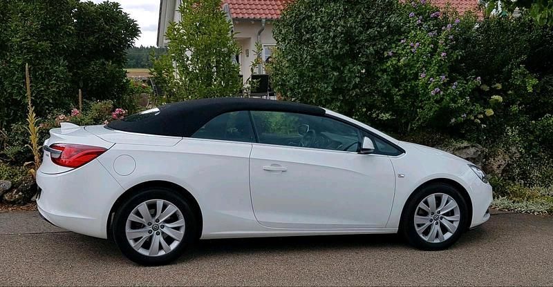 Gebraucht Opel Cascada Innovation 170 PS (125 kW) 2017 Weiß Cabrio