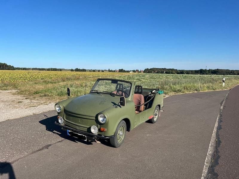 Grün Gebraucht 1981 Trabant 601 Cabrio | 7.900 € - Bild 1/4