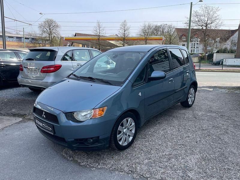 Gebraucht Mitsubishi Colt Motion 95 PS (69 kW) 2010 Blau Kleinwagen