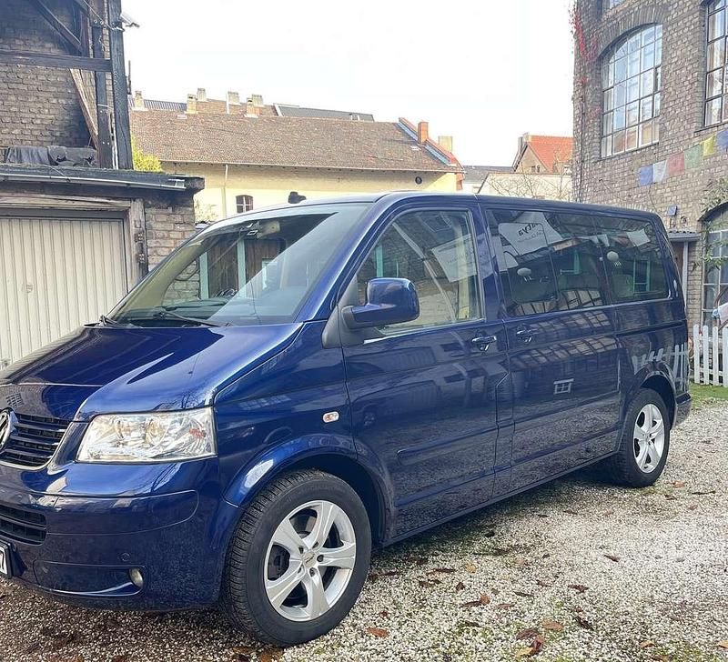 Second-hand VW Multivan Highline 174 CP (127 kW) 2008 Monovolum