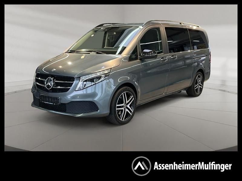Grau Gebraucht 2021 Mercedes V300 Night Van / Kleinbus | 61.269 € - Bild 1/4