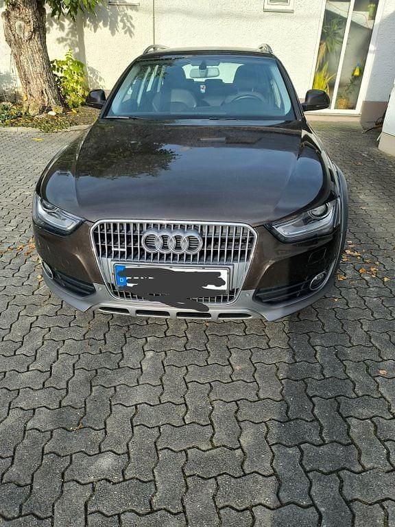 Braun Gebraucht 2015 Audi A4 Allroad Sport Kombi | 18.000 € (Etwas zu teuer) - Bild 1/4