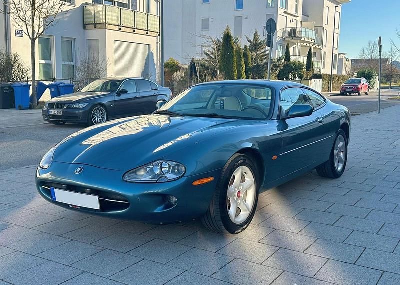 Gebraucht Jaguar XK8 285 PS (209 kW) 2000 Blau Coupé