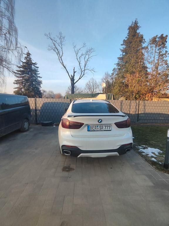 Schwarz Gebraucht 2015 BMW X6 Sport Line SUV | 25.750 € (Guter Preis) - Bild 1/4