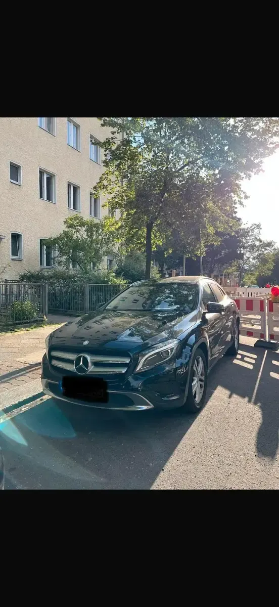 Gebraucht Mercedes GLA200 156 PS (114 kW) 2017 Schwarz SUV