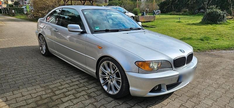 Gebraucht BMW 330 M Sport 231 PS (169 kW) 2004 Silber Coupé