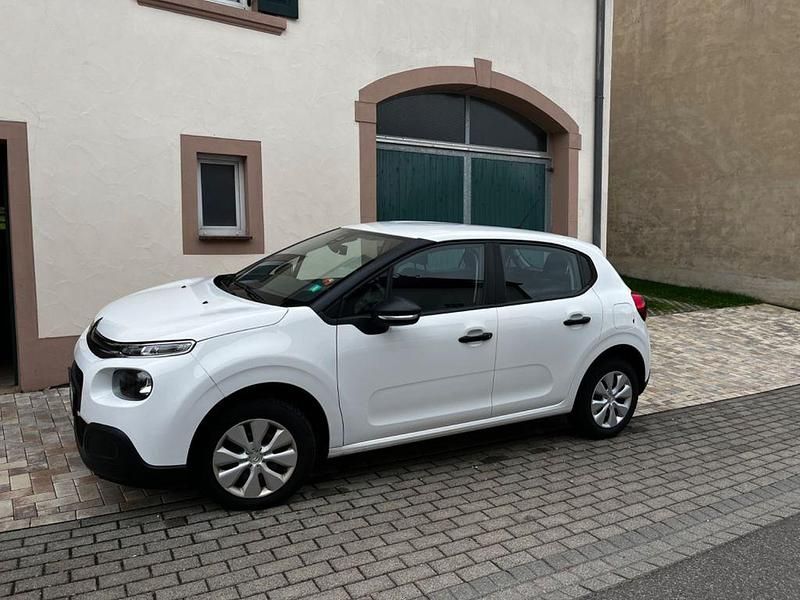 Gebraucht Citroën C3 Feel 68 PS (50 kW) 2019 Weiß Kleinwagen