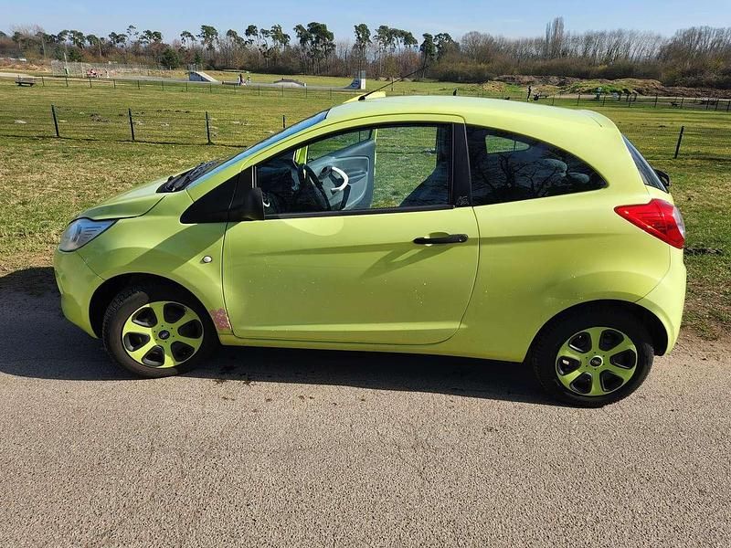 Gebraucht Ford Ka Trend 69 PS (50 kW) 2009 Gelb Kleinwagen