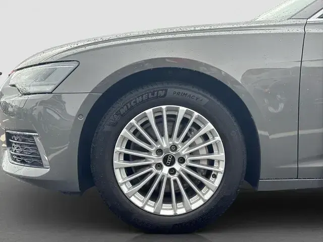 Gebraucht Audi A6 Design 265 PS (194 kW) 2022 Chronosgrau metallic Kombi