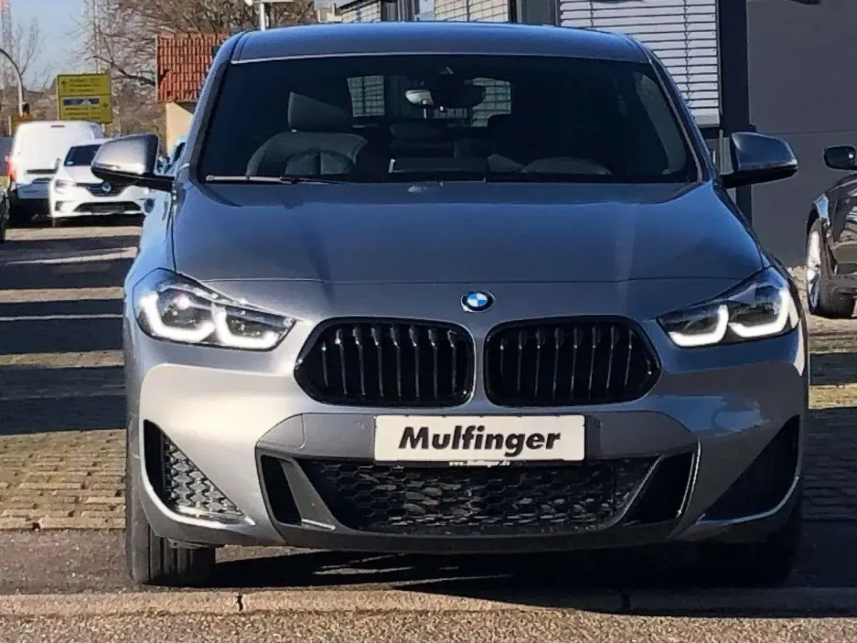 Gebraucht BMW X2 M Sport 178 PS (130 kW) 2023 Skyscraper grau SUV