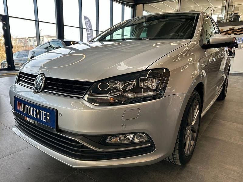 Gebraucht VW Polo LOUNGE 60 PS (44 kW) 2015 Silber Limousine
