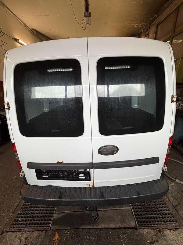 Gebraucht Opel Combo 94 PS (69 kW) 2007 Weiß Van / Kleinbus