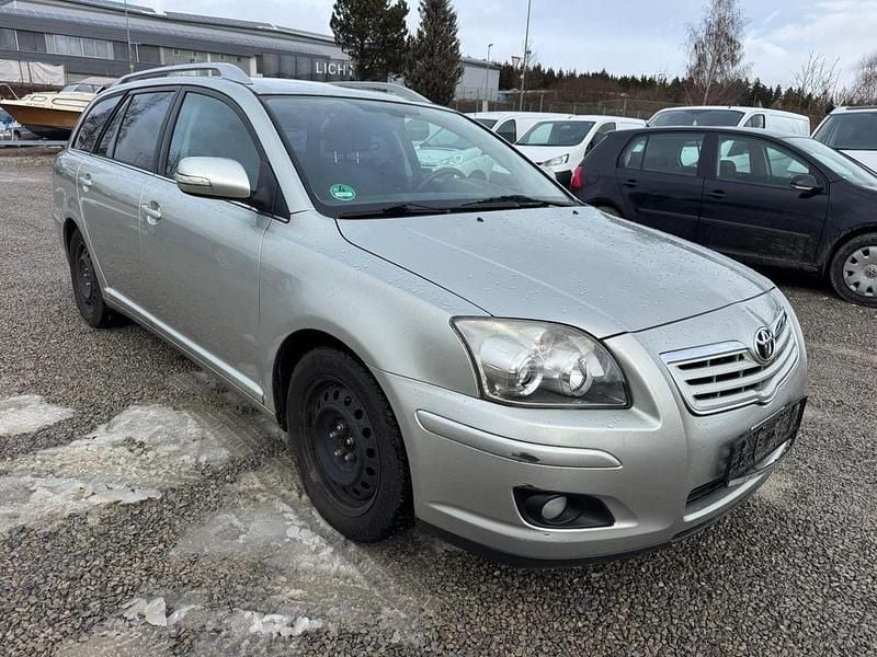 Gebraucht Toyota Avensis Sol 129 PS (94 kW) 2006 Silber Kombi