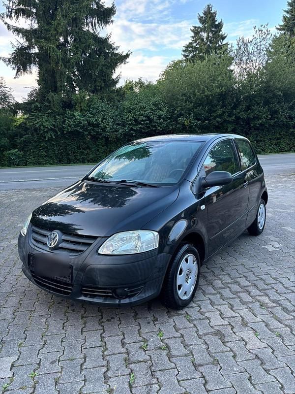 Schwarz Gebraucht 2007 VW Fox Kleinwagen | 690 € (Superpreis) - Bild 1/4