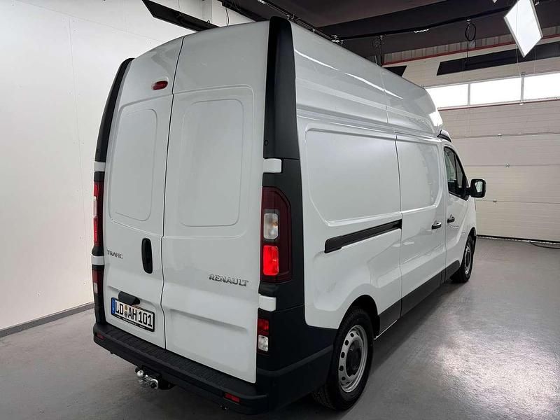 Gebraucht Renault Trafic Komfort 150 PS (110 kW) 2025 Arktisweiß Van / Kleinbus