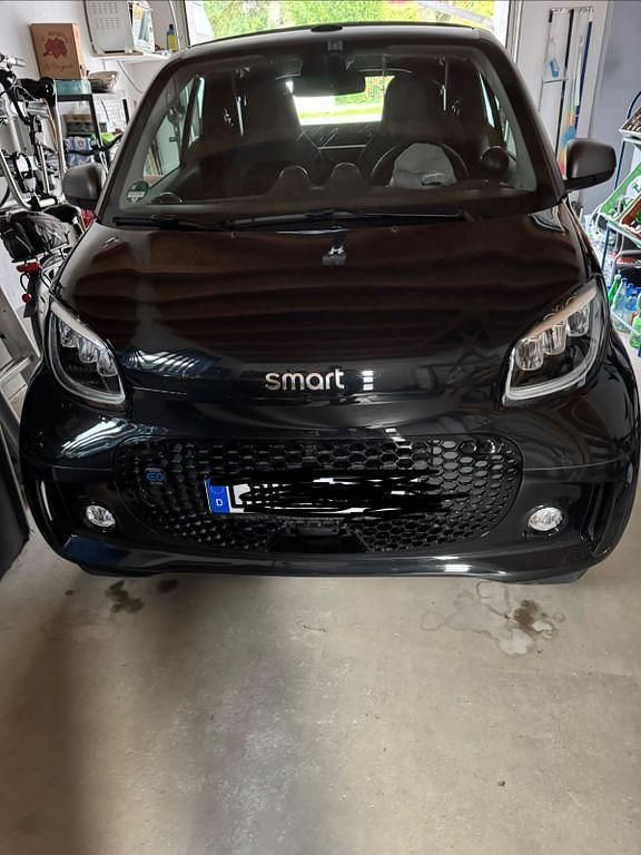Schwarz Gebraucht 2023 Smart ForTwo Electric Drive Cabrio | 14.800 € (Guter Preis) - Bild 1/4