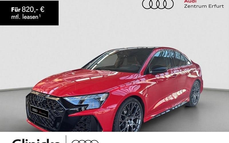 Rot Neu 2025 Audi RS3 Ambiente Kleinwagen | 75.370 € (Etwas zu teuer) - Bild 1/4