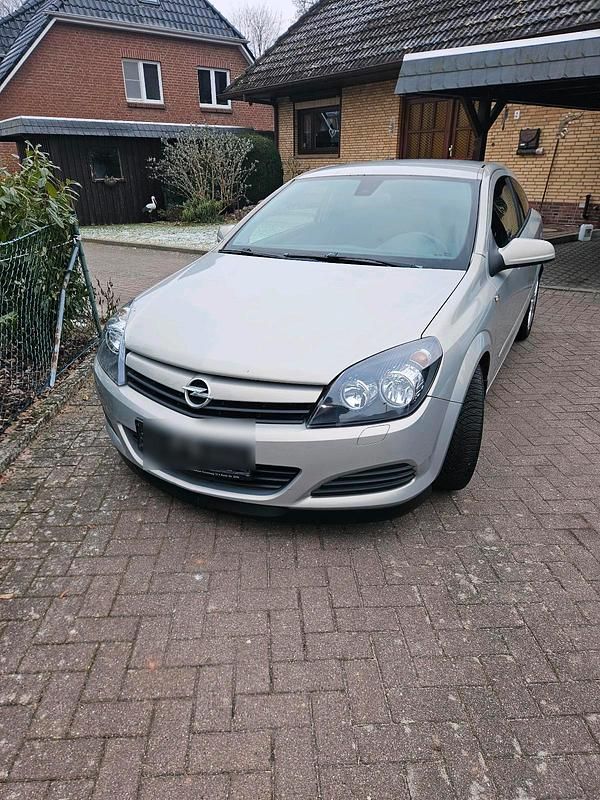Silber Gebraucht 2005 Opel Astra GTC Coupé | 2.500 € (Fairer Preis) - Bild 1/4