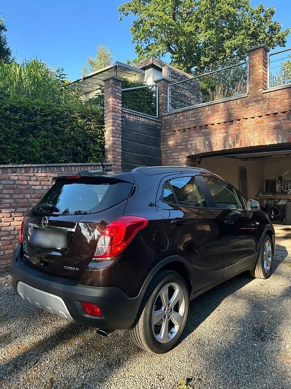 Braun Gebraucht 2015 Opel Mokka Edition SUV | 8.800 € (Fairer Preis) - Bild 1/4
