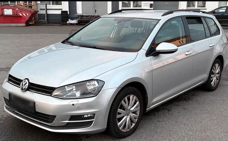 Silber Gebraucht 2015 VW Golf VII Kombi | 6.000 € (Superpreis) - Bild 1/4