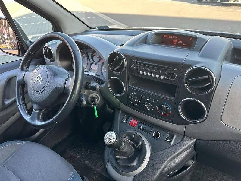 Gebraucht Citroën Berlingo 92 PS (67 kW) 2011 Blau Van / Kleinbus