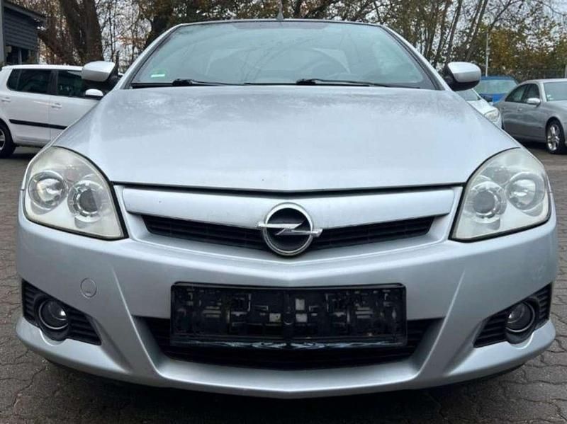 Gebraucht Opel Tigra Sport 125 PS (91 kW) 2004 Silber Cabrio