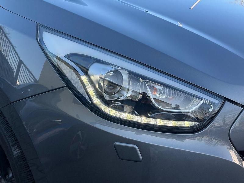 Gebraucht Hyundai ix35 Style 166 PS (122 kW) 2014 Grau SUV